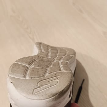 Skechers Marka Spor Ayakkabı Şikayeti