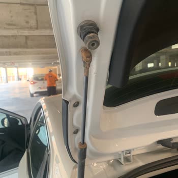 Gaziantep Sixt Araç Kiralama Deneyimim: Sigara Kokusu Ve Kötü Hizmet