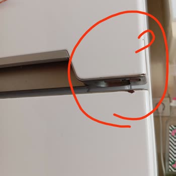 Vestel Buzdolabımın Her Tarafı Paslanıyor Ve Kapağı Düştü