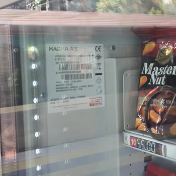 Marmaray Magma Otomat Para Alıp Suyu Vermiyor