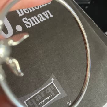 Pandora Mücevher Pandora Bilekliğin Soyulması.