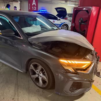 Carwax Otoparkta Hız Yapan Oto Yıkamacı Yüzünden Kaza!