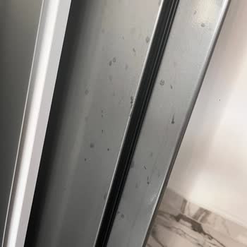 Arçelik Buzdolabında 8 Ayda Oluşan Siyah Lekeler