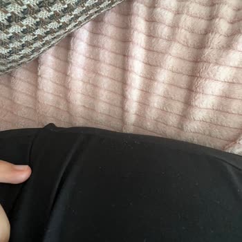 Tığ Triko Takım Pantolonunda İkinci Kullanmada Tüylenme