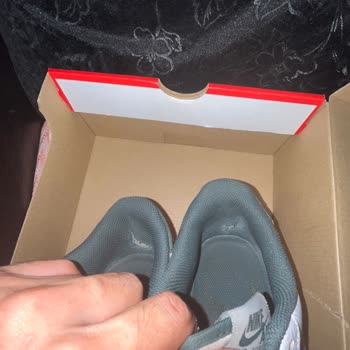 Nike Mağazasında Yaşanan Ayakkabı Sorunu