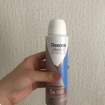 Rexona Sprey Kullanımında Beyaz İz Problemi
