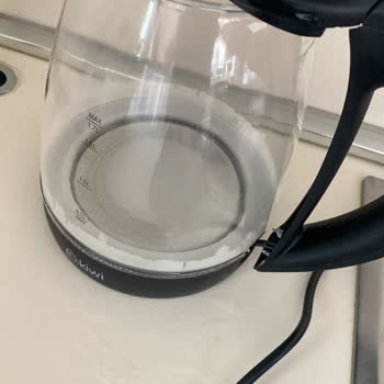 Kiwi Home Kiwi Marka Cam Kettle Gövdeden Ayrıldı