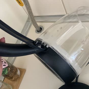 Kiwi Home Kiwi Marka Cam Kettle Gövdeden Ayrıldı