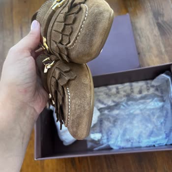 Derimod 2. El Ayakkabı Gönderiyor!