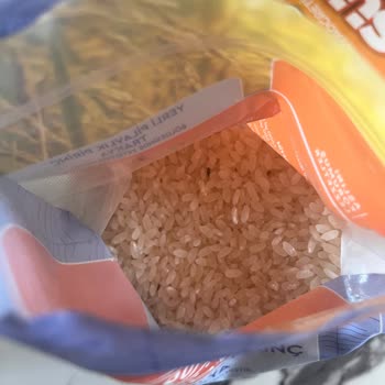 File Market Harras Markalı Pirincin İçindeki Böcekler