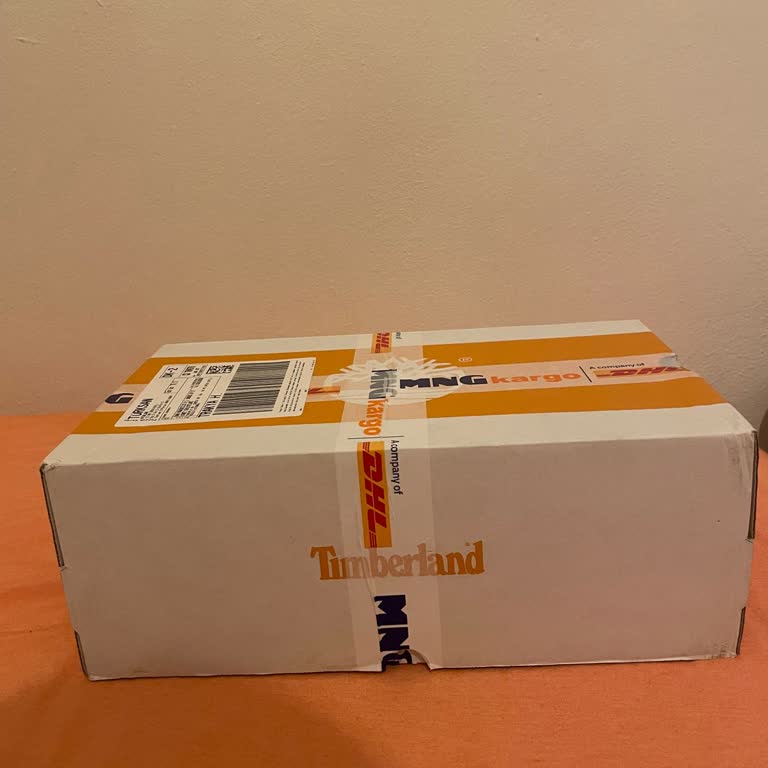 Sneaks Up İade Kabul Etmiyor.