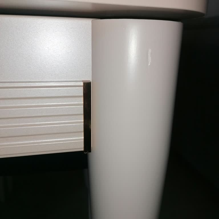 Bellona'dan Aldığım Yemek Masasında Sürekli Kusur Çıkıyor