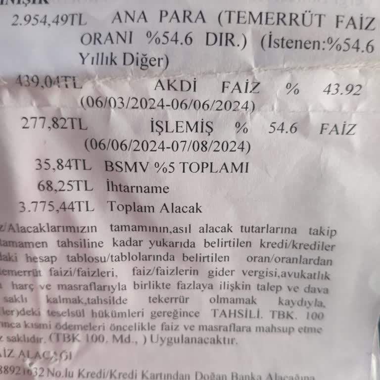 Akbank Ödenmiş Borç Üstüne Borç Çıkarıyor