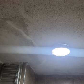 Booking.com Cleanliness and Hygiene Problems at Maduro Hotel