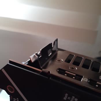 Asus Teknik Servis (Özel) Ekran Kartım Hasarlı Geldi.