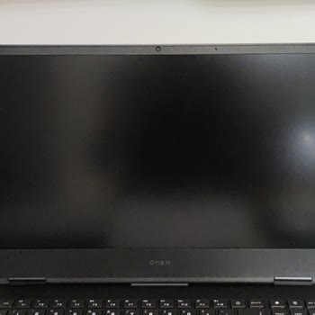 HP Omen Laptop Ekranda Leke