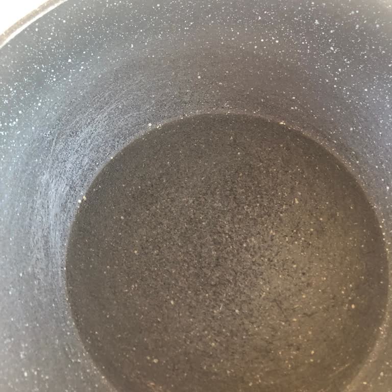 Korkmaz Mutfak Eşyaları Marka Tavamın Kaplaması Döküldü!