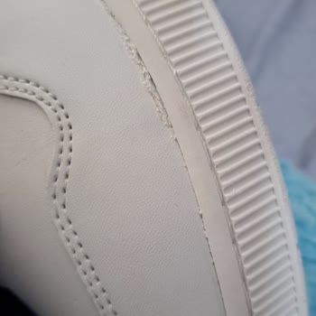 Lacoste Hatalı Ayakkabı Ürünü