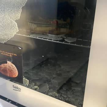 Yeni Alınan Beko Ankastre Fırının Camı Patladı