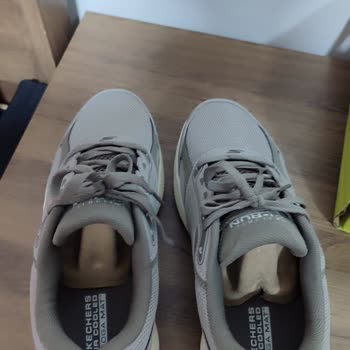 Skechers Refused to Exchange Shoes After Brief Use at Home