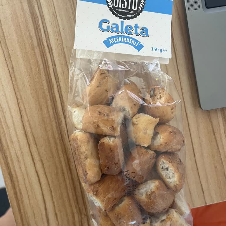 Şok Marketler Bisto Markalı Galetada Canlı Sinek Şoku!