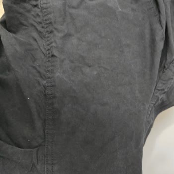 Mavi Black Keten Siyah Gömlek İlk Yıkamada Beyaz Beyaz Lekeler