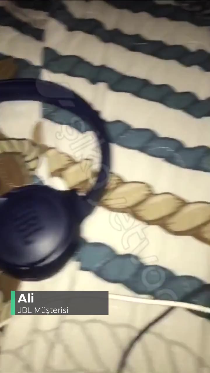 JBL Ürünün Şarja Takıldığında Şarj Alması Ama Şarjdan Çıkarınca Kapanması! videonun kapak resmi