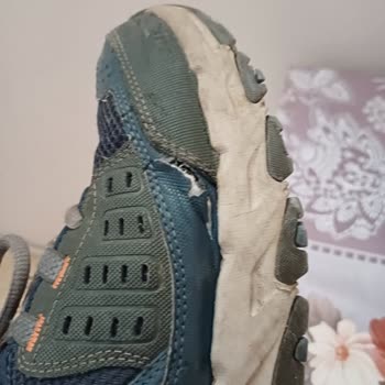 Skechers Ayakkabı Yanlardan Açılma