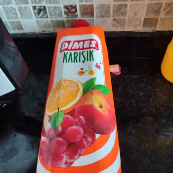Dimes Meyve Suyu İçinden Çıkan Şeyler