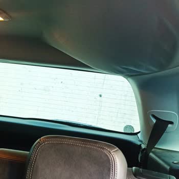 Fiat Daha 10 Yaşında Fiat 500L Aracımın İç Tavan Döşemesi Balon Gibi Sarktı