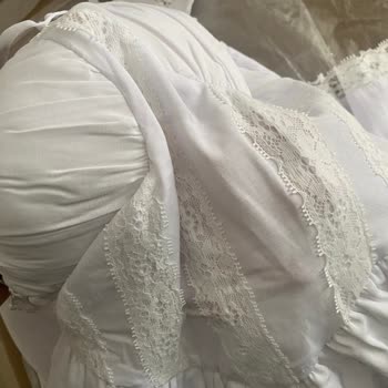 Mutty Butik Görseldekini Satışa Sunup Farklı Defolu Bir Ürün Gönderdi.