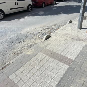 İSKİ'nin Çalışma Yapıp Kaldırmadan Gittiği Moloz!