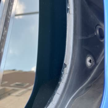 BMW F30 Kronik Ön Cam Fitili Çatlama Sorunu