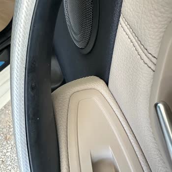 BMW 3 Serisi Kronik Kapı Kolu Ve Direksiyon Deforme Problemi