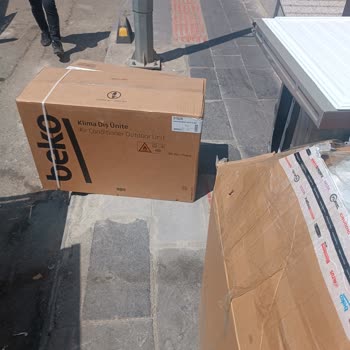 Arçelik-Beko Yetkili Servisi Kaldırımı İşgali Ve Millete Saygısızlığı