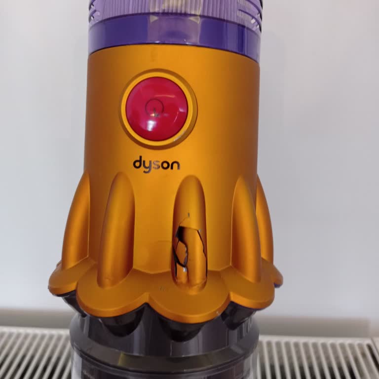 Dyson V12 Malzeme Kalitesizliği
