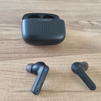 JBL Tune 230NC Tws