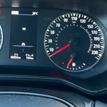 Zeplin Car Rental Yakıt Farkı Var Deyip Kafalarına Göre Fazla Para Çekiyorlar