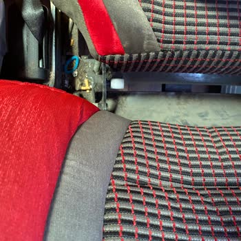 Kamil Koç Kırık Koltuk, Yolcuları Azarlayan Şoför, Wi-Fi Yok, Priz Ve TV Bozuk