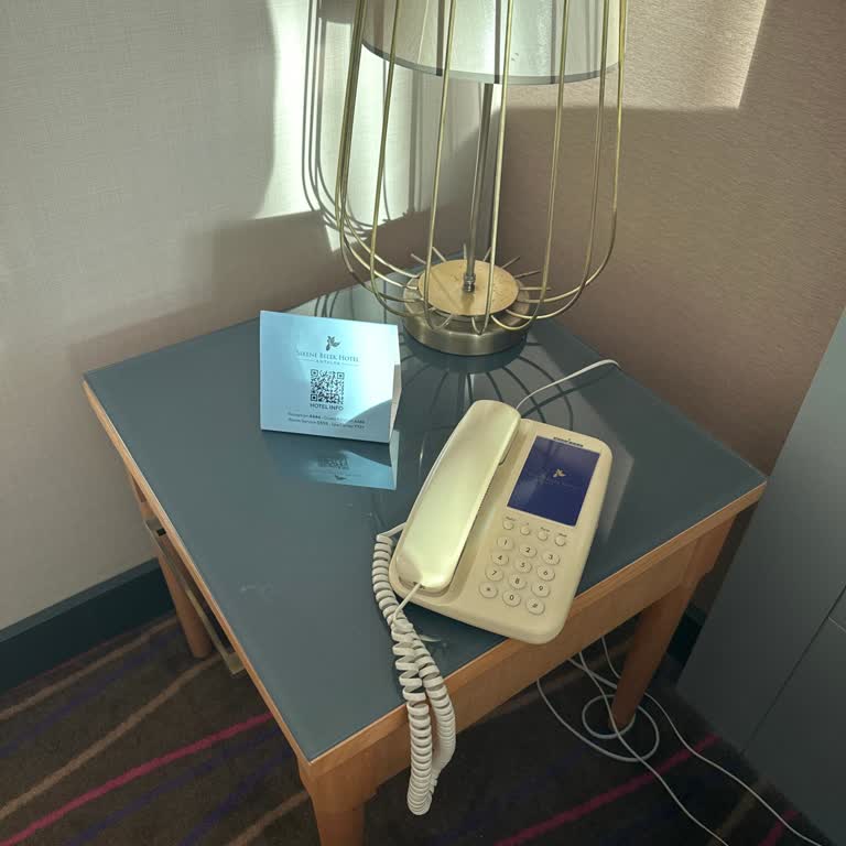 Sirene Belek Hotel Oda Servisi Ve Resepsiyon Hizmetlerinde Büyük Aksaklık