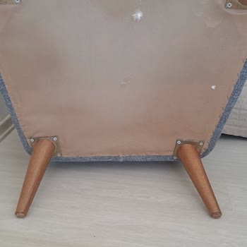 Taşpınar Alışveriş Merkezleri Koltuk Takımları Kirli Teslim Edildi!
