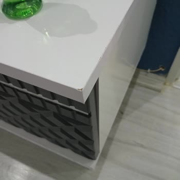Vessna Şahin Mobilya Faturasız Depolu Teshir Urunu Gönderdiler