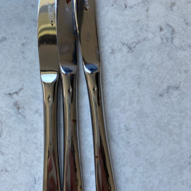 Jumbo Pahalı Çatal Bıçak Seti İlk Yıkamada Paslandı