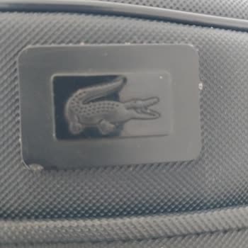 Lacoste Çantanın Amblemi Düştü Kullanıcı Değil Üretim Kaynaklı Sorun!