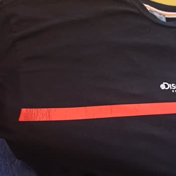 Boyner Discovery Marka Hatalı T-shirt