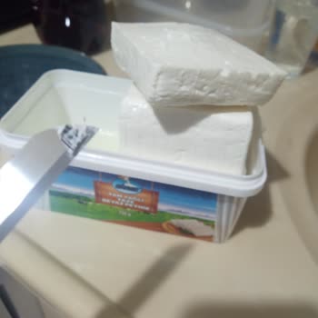 BİM'deki Peynirden Plastik Barkod Çıktı