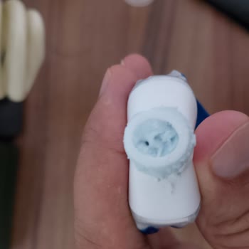 Signal White Diş Macunu Kullanımında Yaşanan Sorunlar