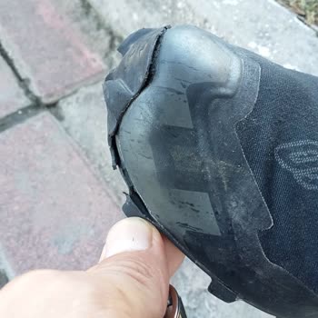 Salomon Ayakkabı Bu Kadar Dayanıksız Olamaz.