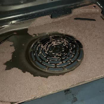 Arçelik Fırının Paslanması Sağlık Tehditi Yaratıyor