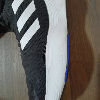 Amazon.com.tr Garantisiz Adidas Marka Ürün Satışı